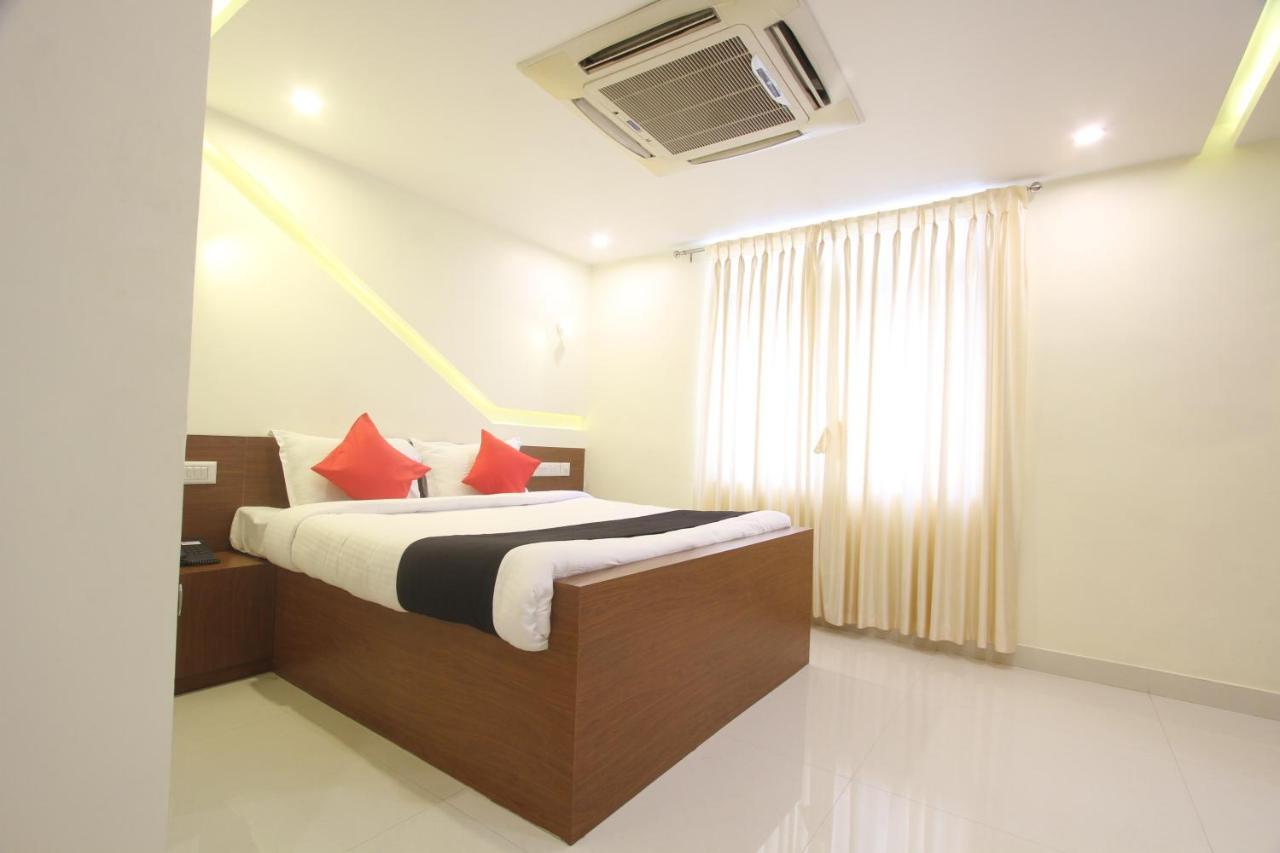 Divines Business Hotel Kuzhittura Dış mekan fotoğraf